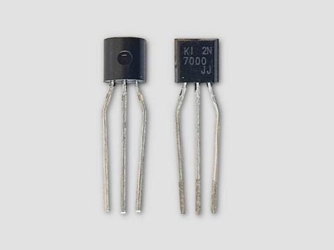 2N7000 transistor